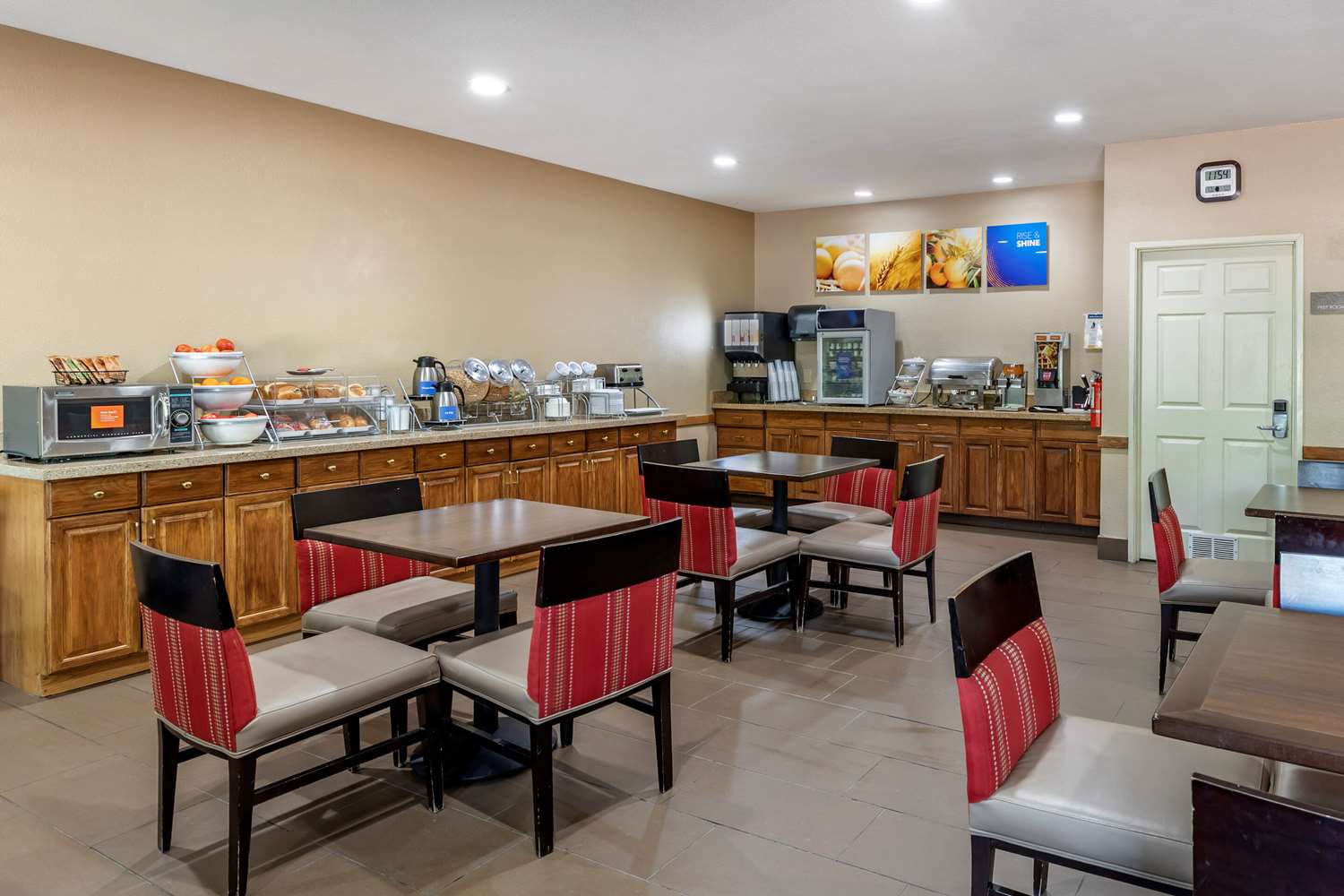 Comfort Suites Fort Collins Near University 30/35