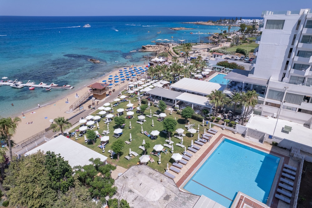 Iliada Beach Hotel 60/64