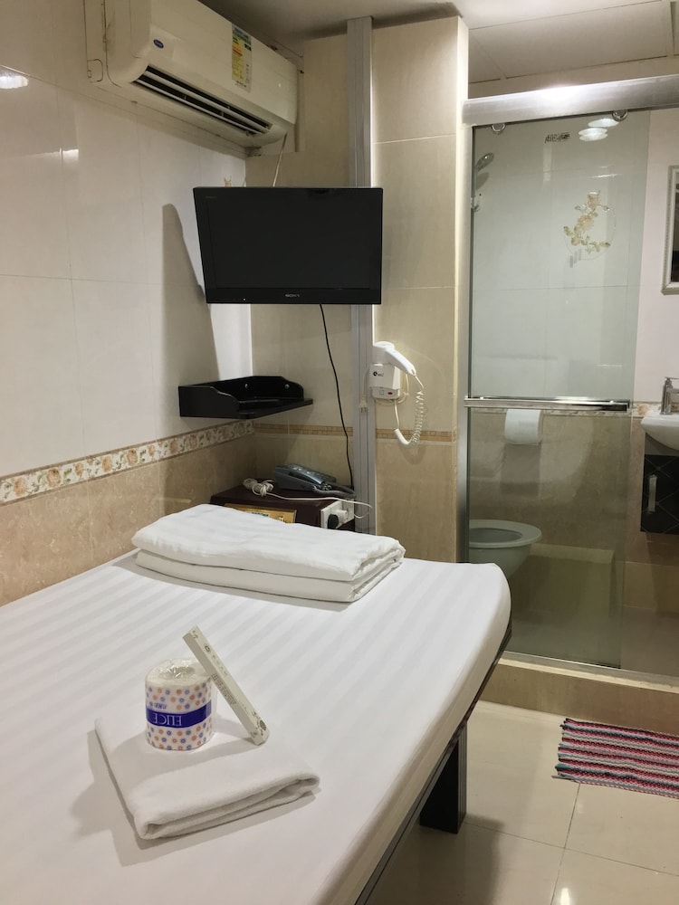 Everest Guest House 32/52