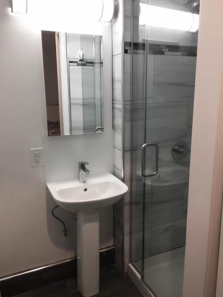 Berkeley Inn 24/50
