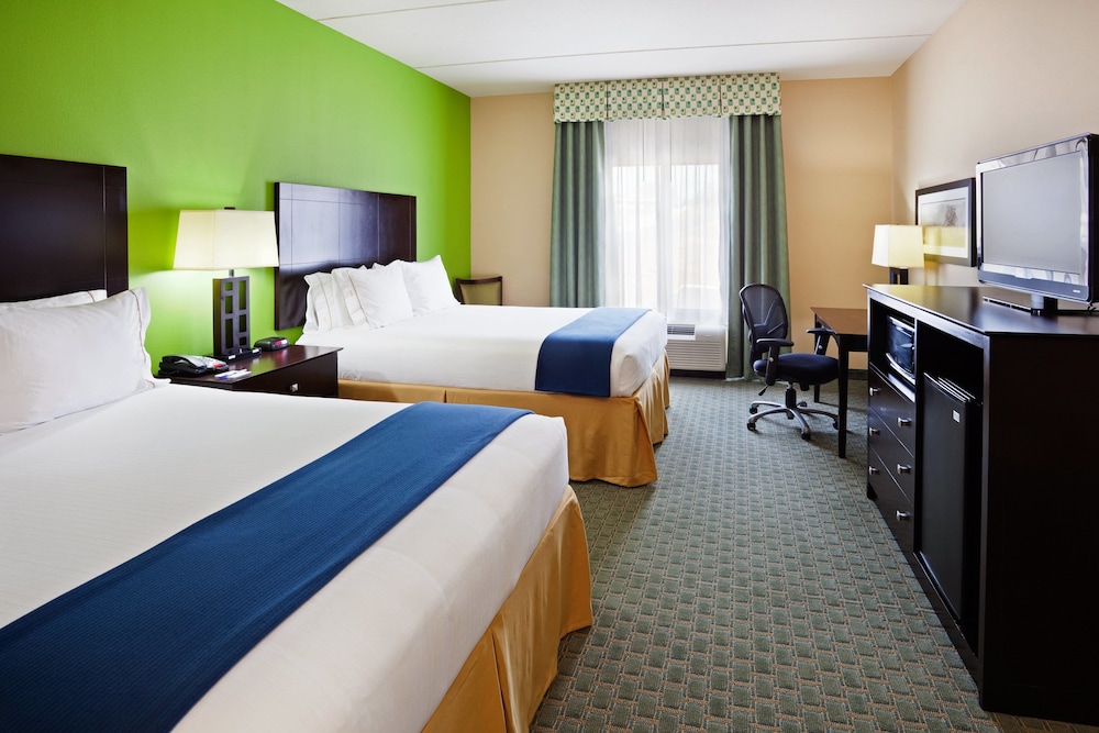 Holiday Inn Express Hotel Suites Newport South 27/79