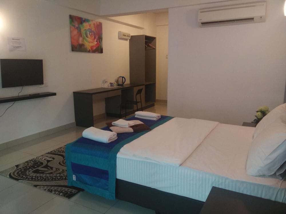 Aster Hotel Bukit Jalil 32/50