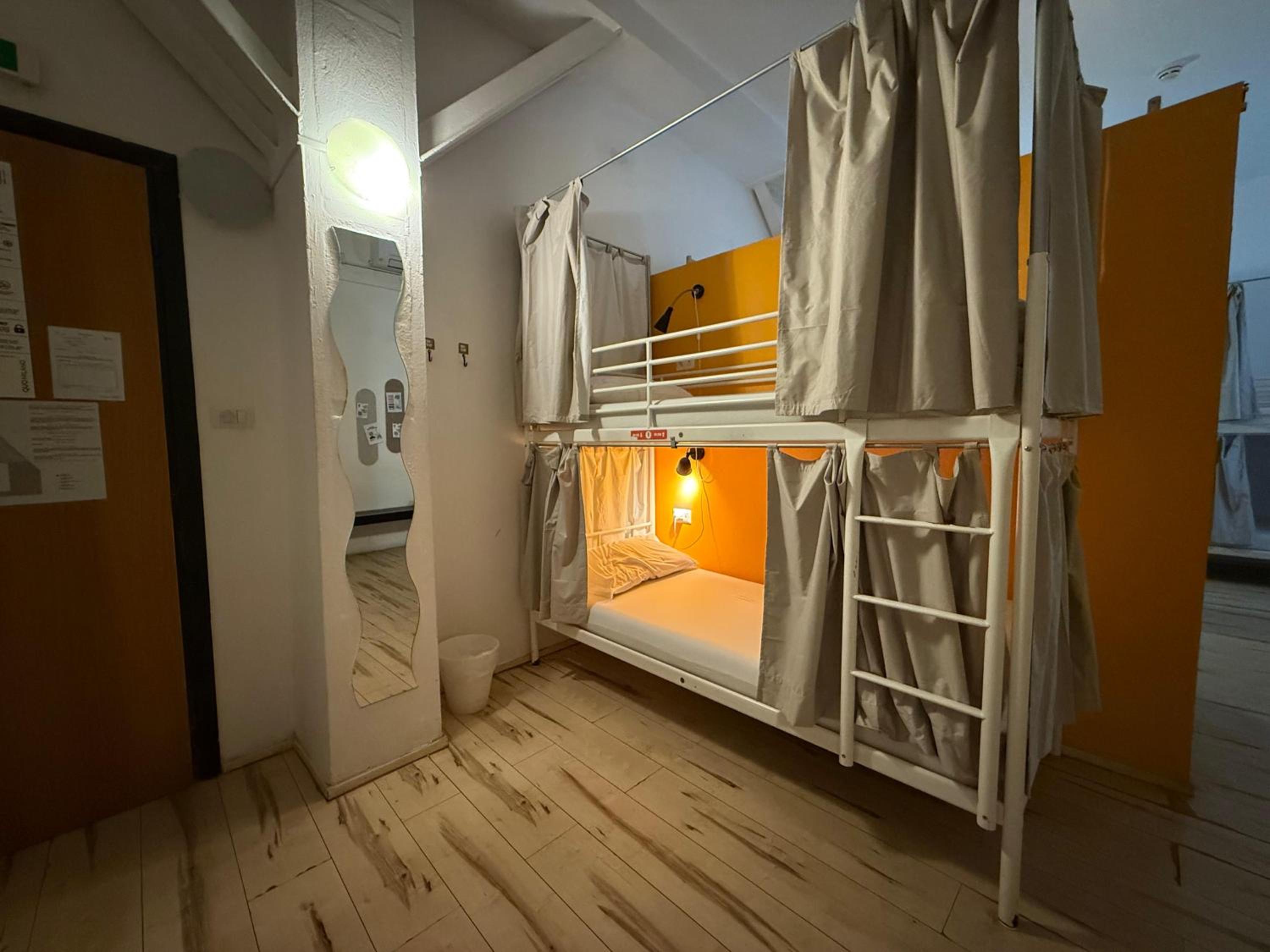 Mixed Dorm, 10 Beds