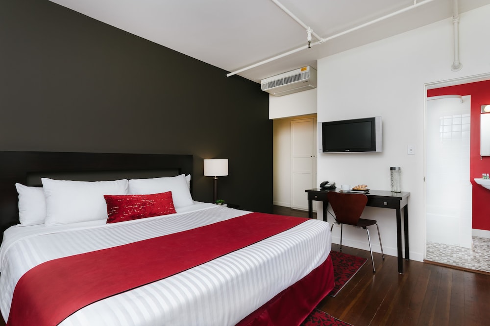 Moda Hotel 6/38