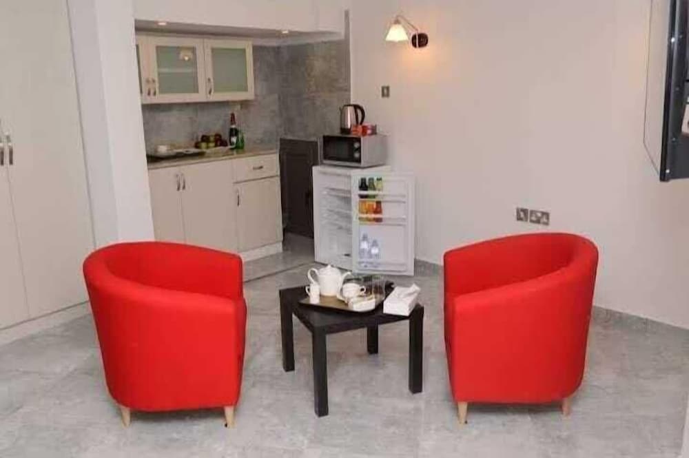 Salmiya Grand Hotel 54/67