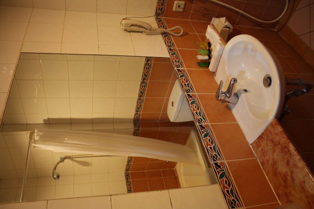 GRAND PASUNDAN CONVENTION HOTEL 58/65