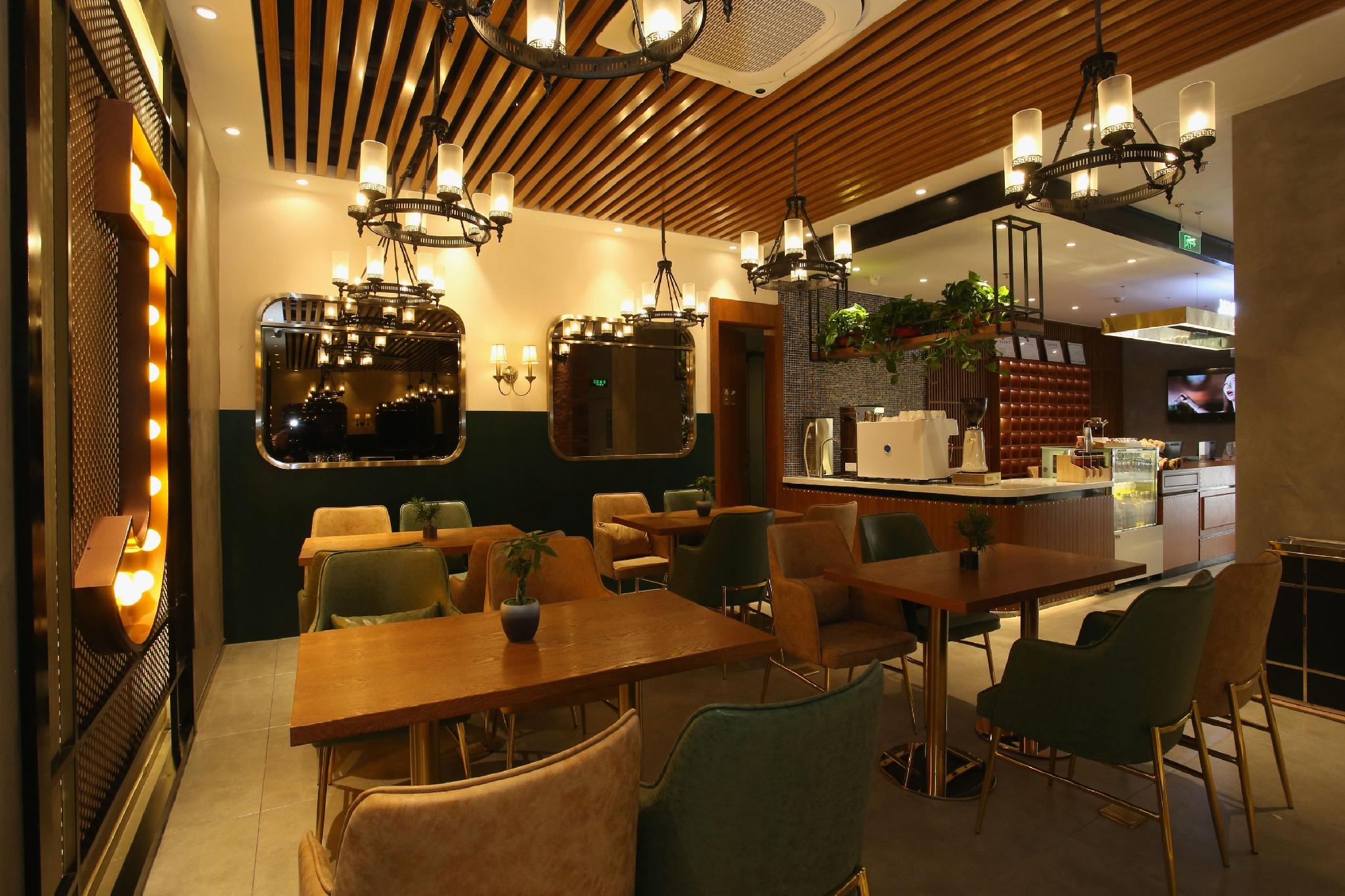 James Joyce Coffetel (Beijing Daxinghuangcun Zaoyuan Subway Station) 39/46