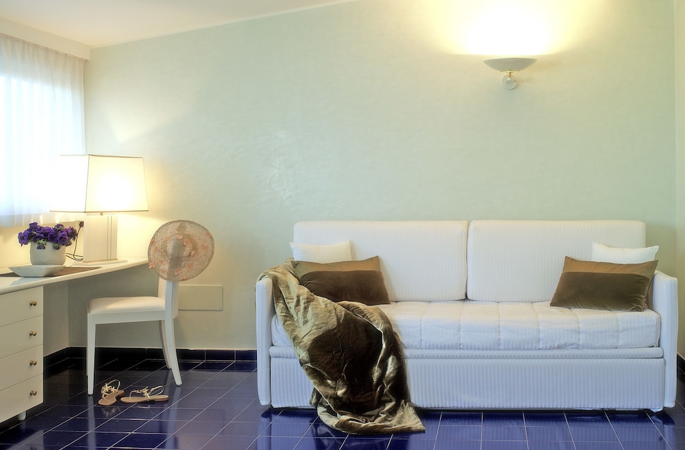 Atlantic Hotel Riccione 57/75