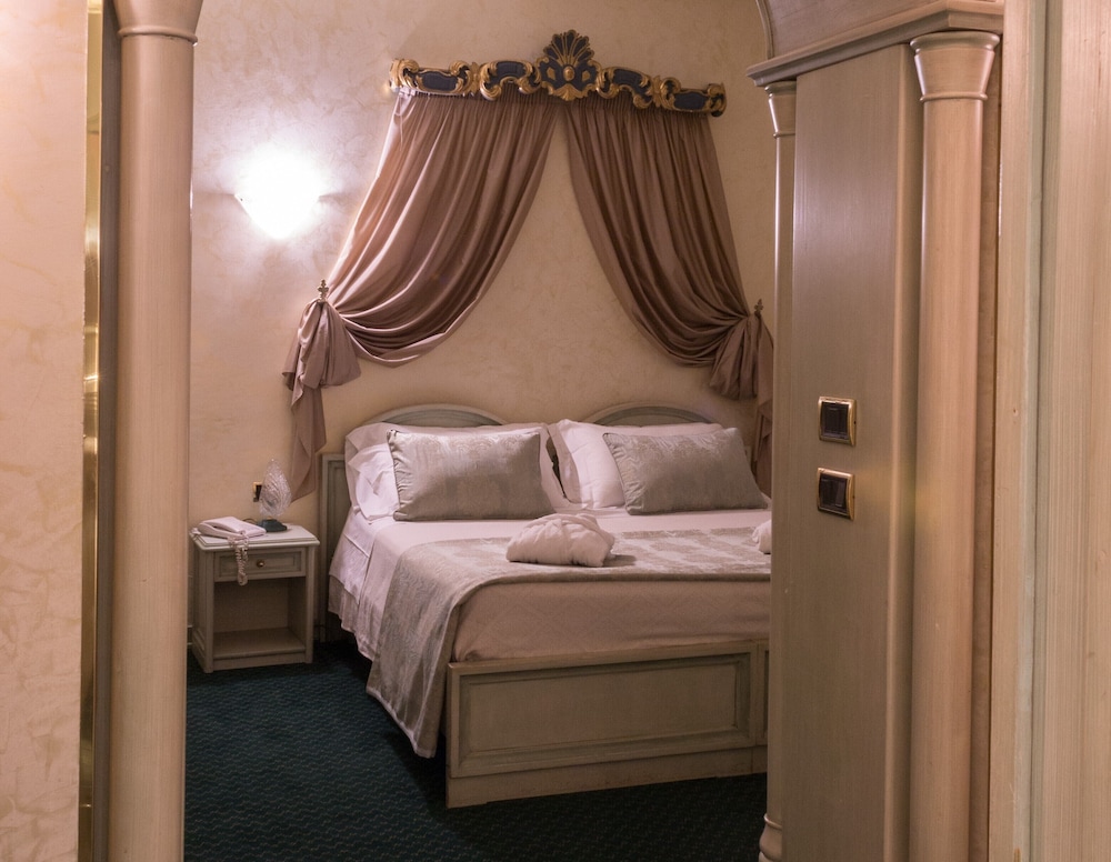 Hotel Colomba D Oro 20/79