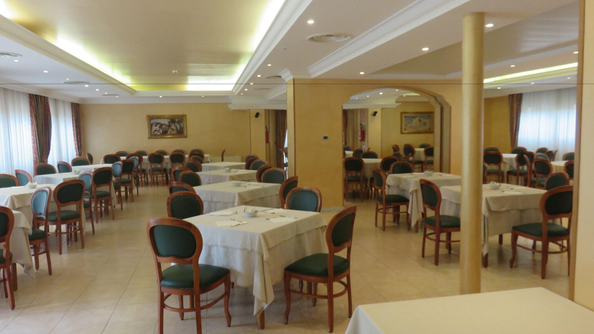 Hotel Oasi Dei Discepoli 37/61