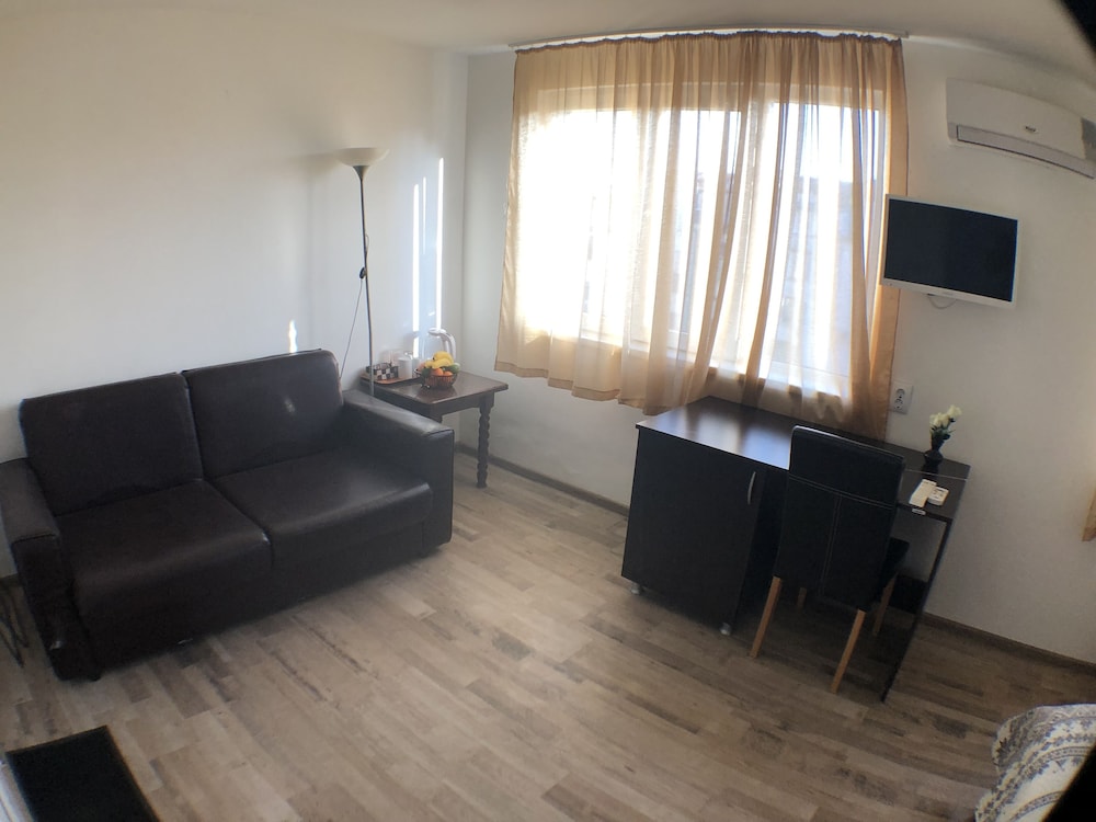 Samuil Apartments 21/46