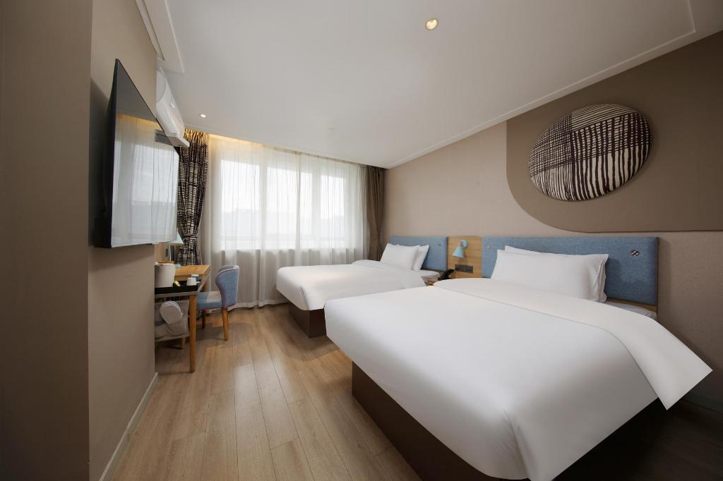 Home Inn Neo (Yangzhou Dongguan Street, He Garden) 17/40