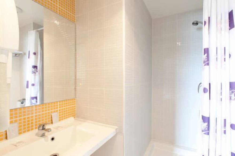 Orly Superior Hotel 55/57