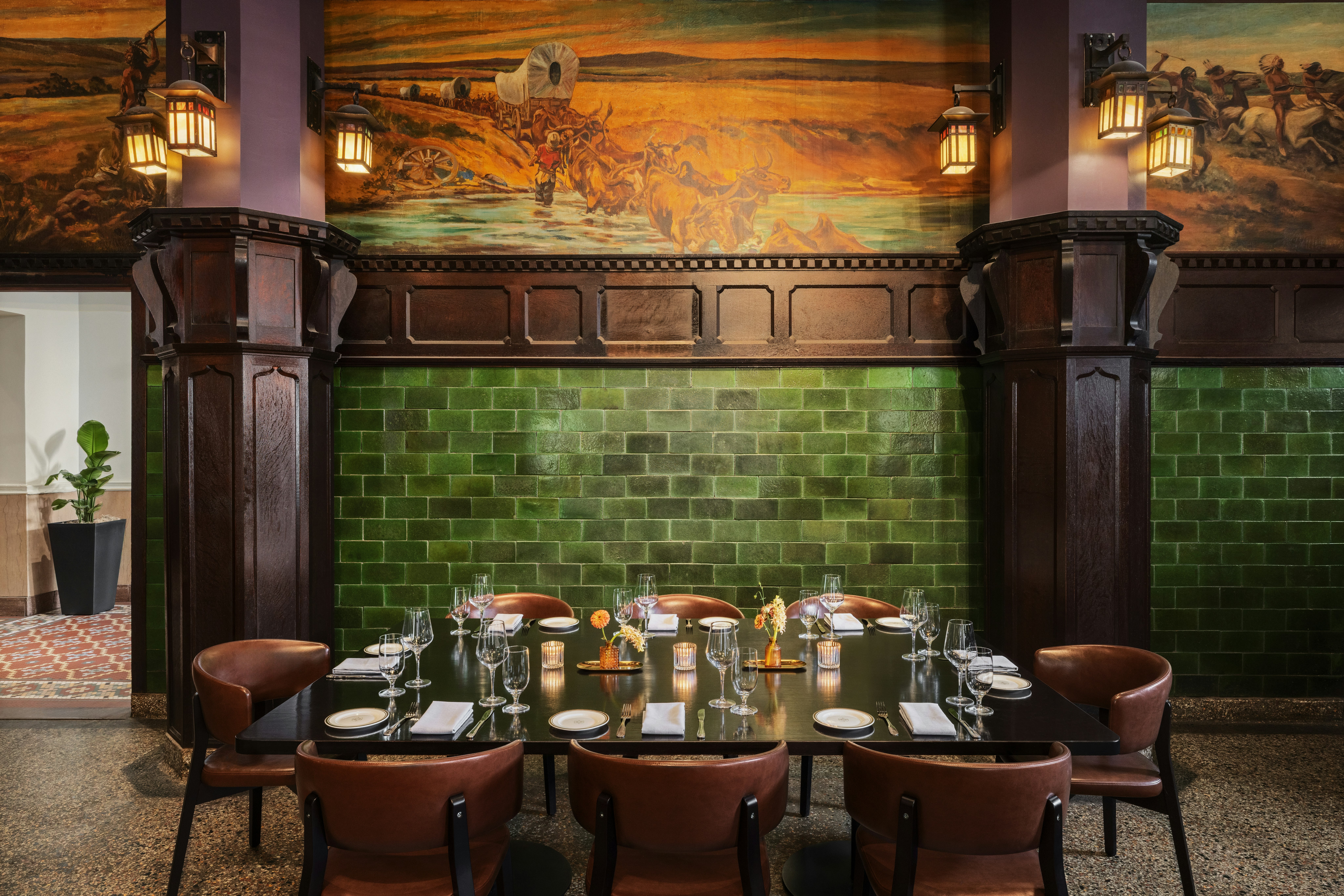 Hotel Savoy Kansas City, Tapestry Collection by Hilton 45/60