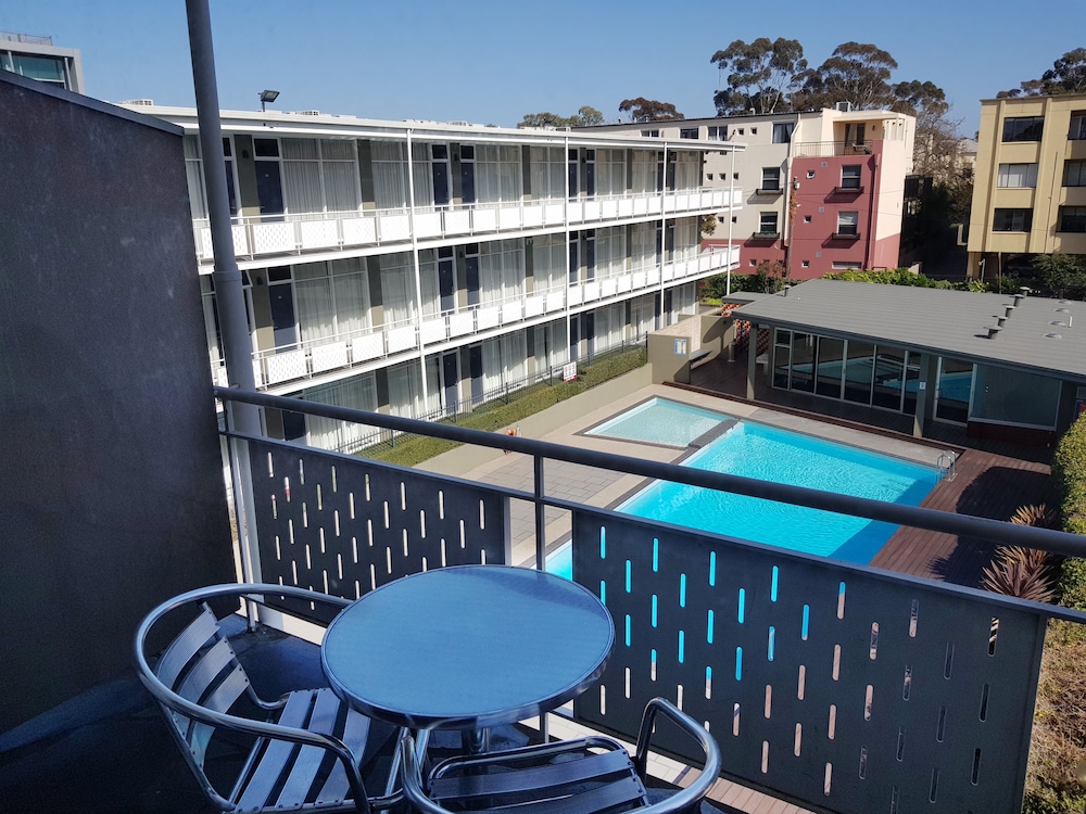 The Parkmore Hotel 1/45
