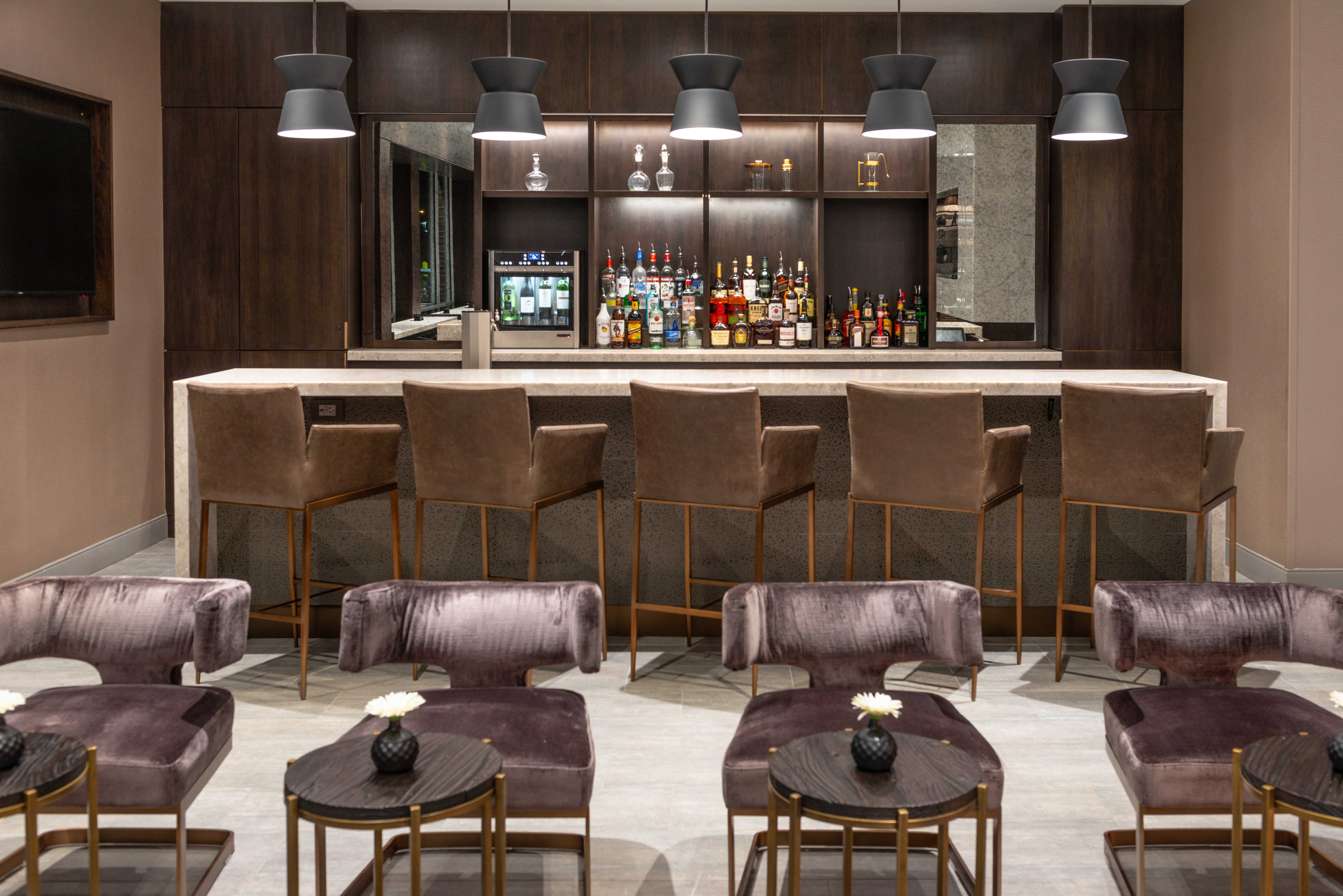 HOLIDAY INN BOSTON LOGAN AIRPORT - CHELSEA 37/64