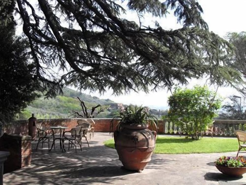 Villa Maria 32/40