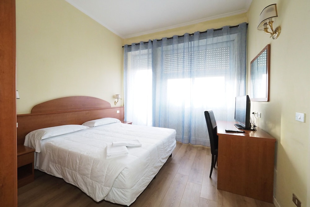 Hotel Laura 12/55