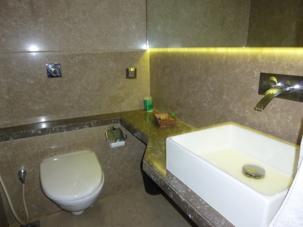 HOTEL NEW BENGAL 26/36