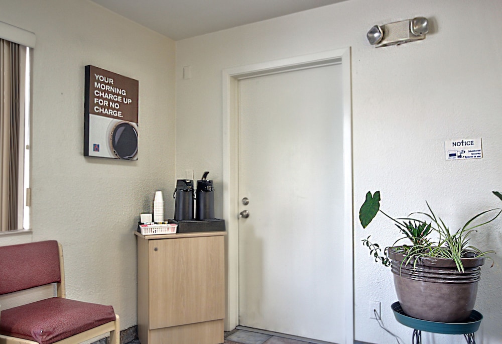 Americas Best Value Inn & Suites Helena 4/20