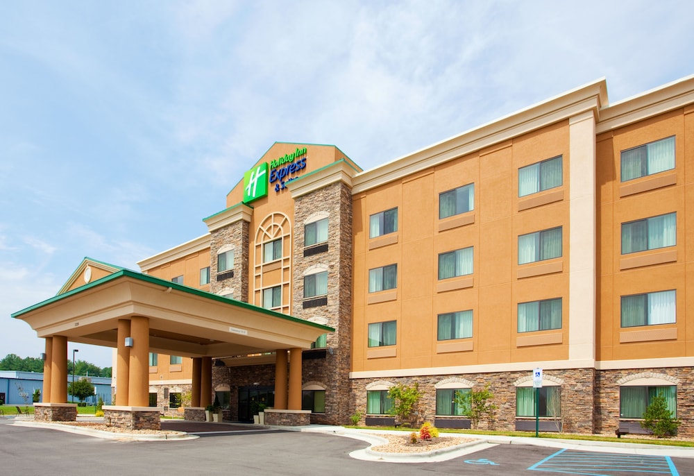 Holiday Inn Express Hotel And Suites Mount Airy 1/60