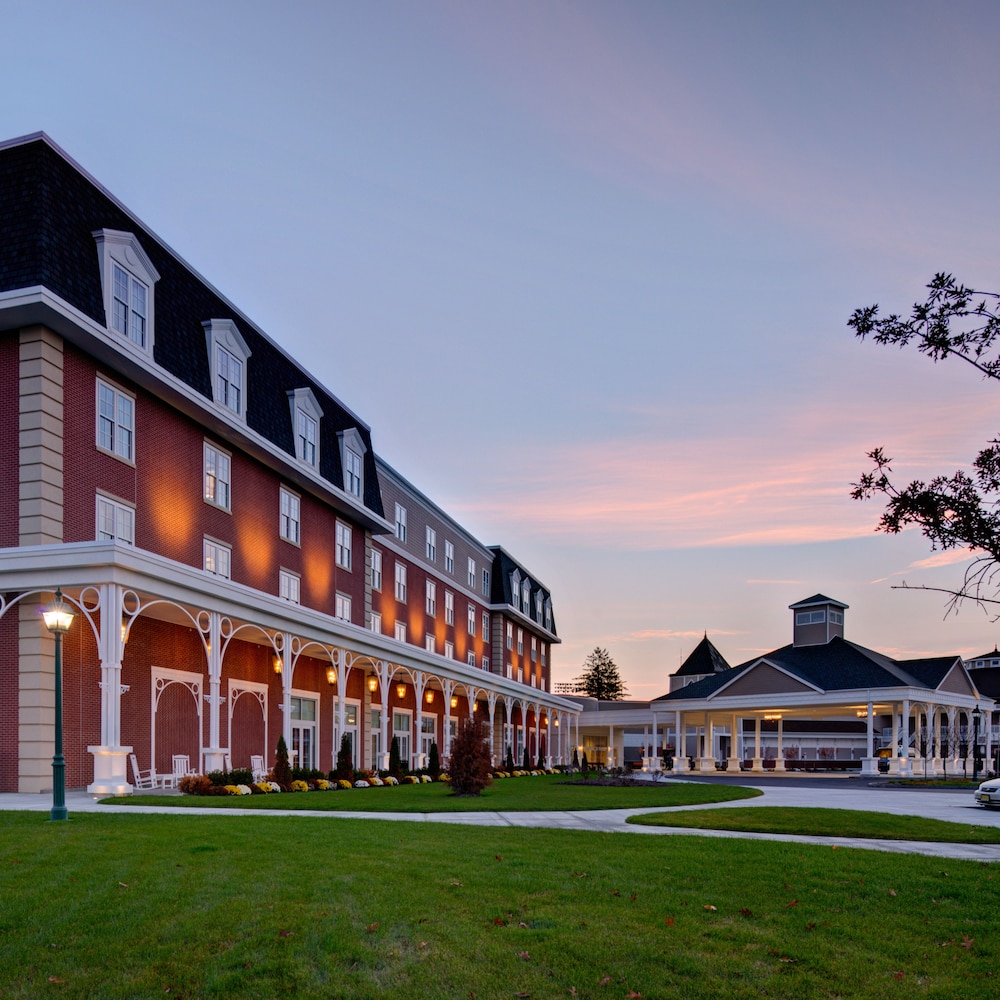 Saratoga Casino Hotel 1/68