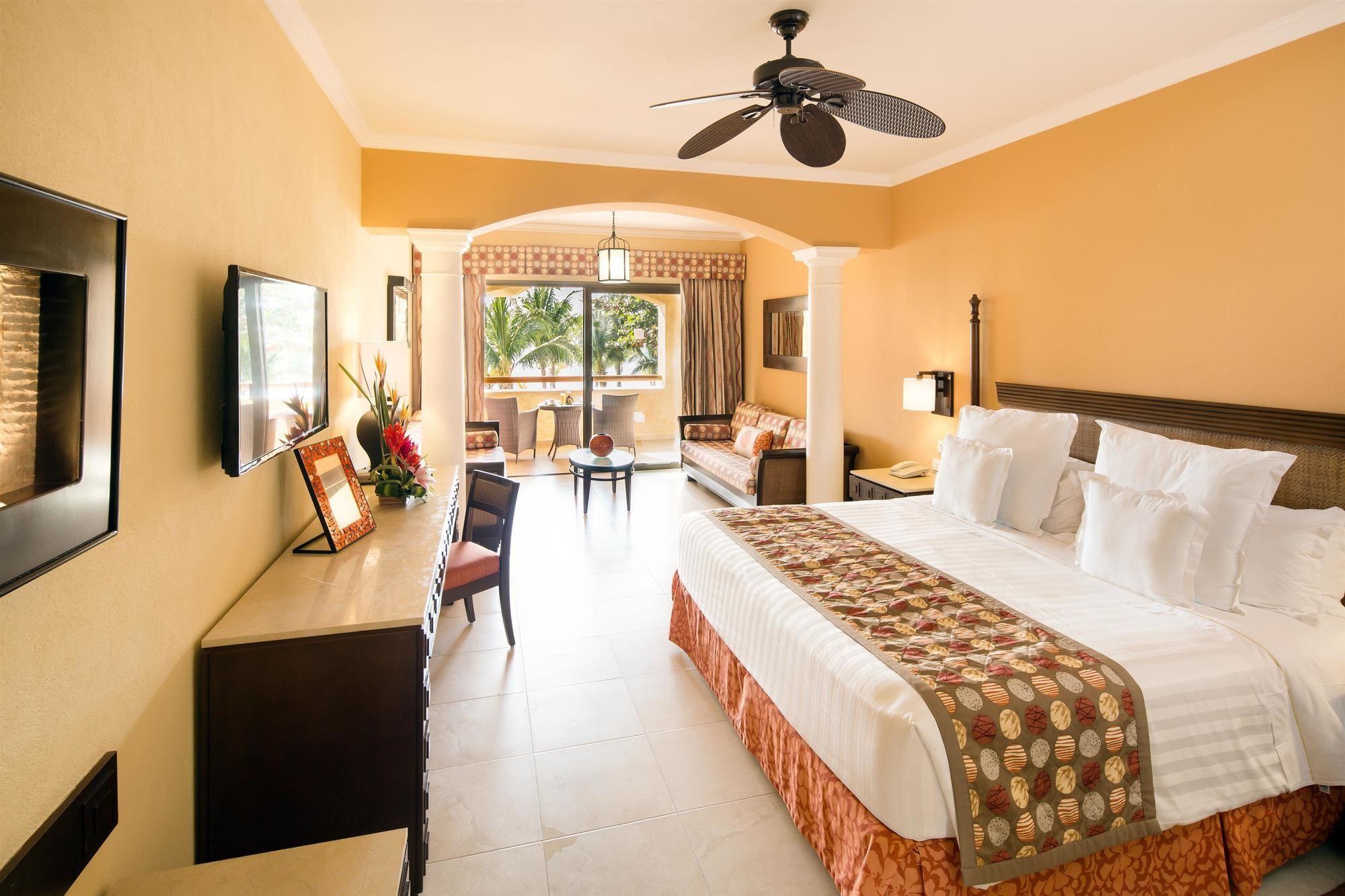 Junior Suite, Single, Ocean Front, Premium Level