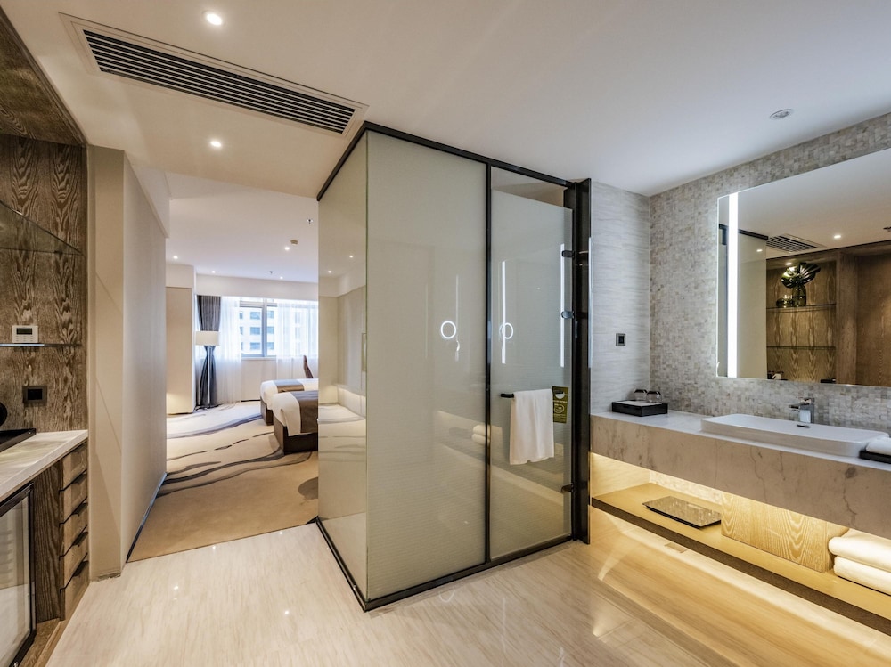 Mercure Panjin 58/58