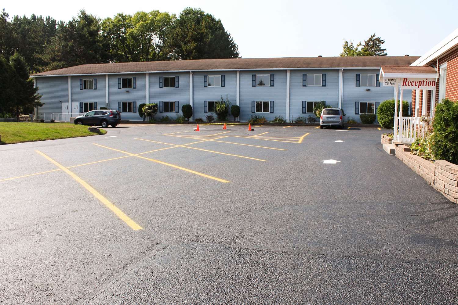 Super 8 by Wyndham Pembroke 12/15
