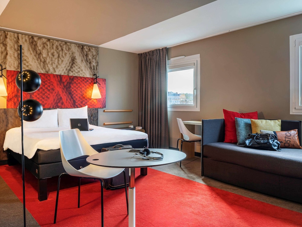 Ibis Nanterre La Defense 44/78