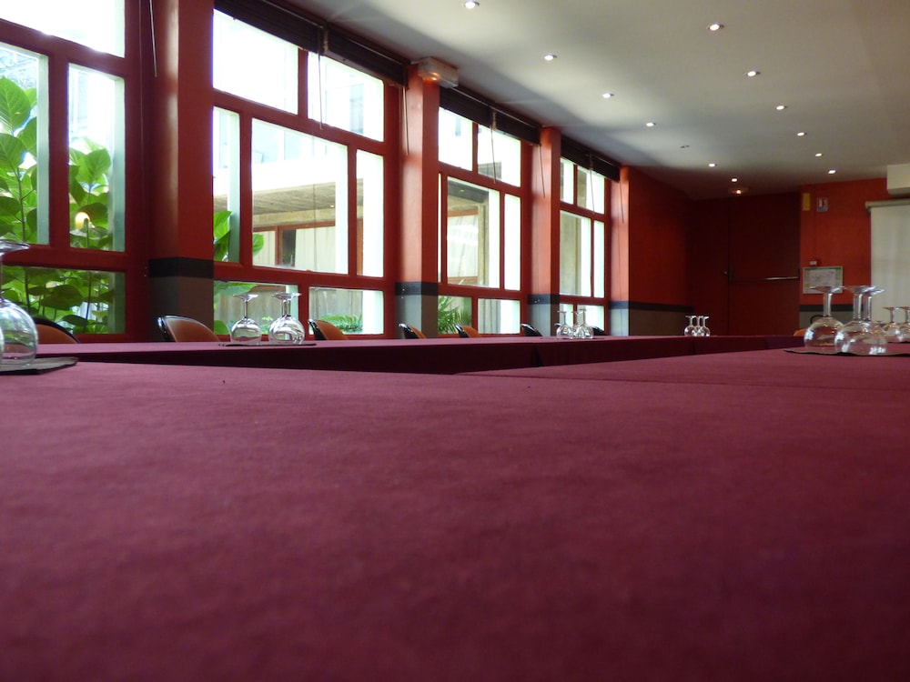 Escatel Hotel 3/60