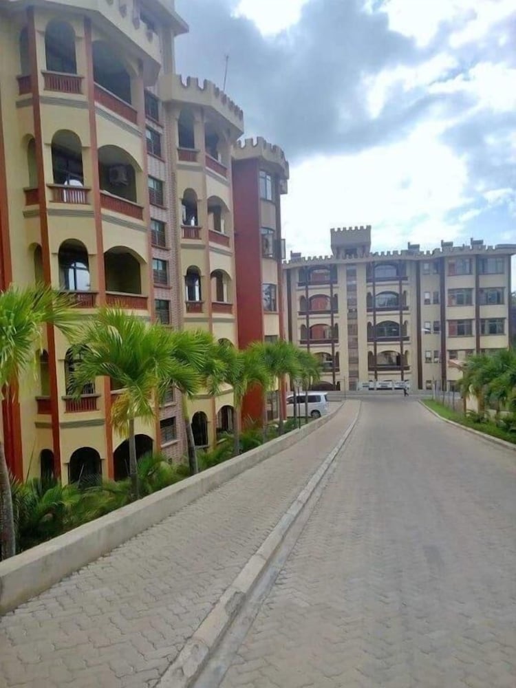Suswa Six Apartment 11/13