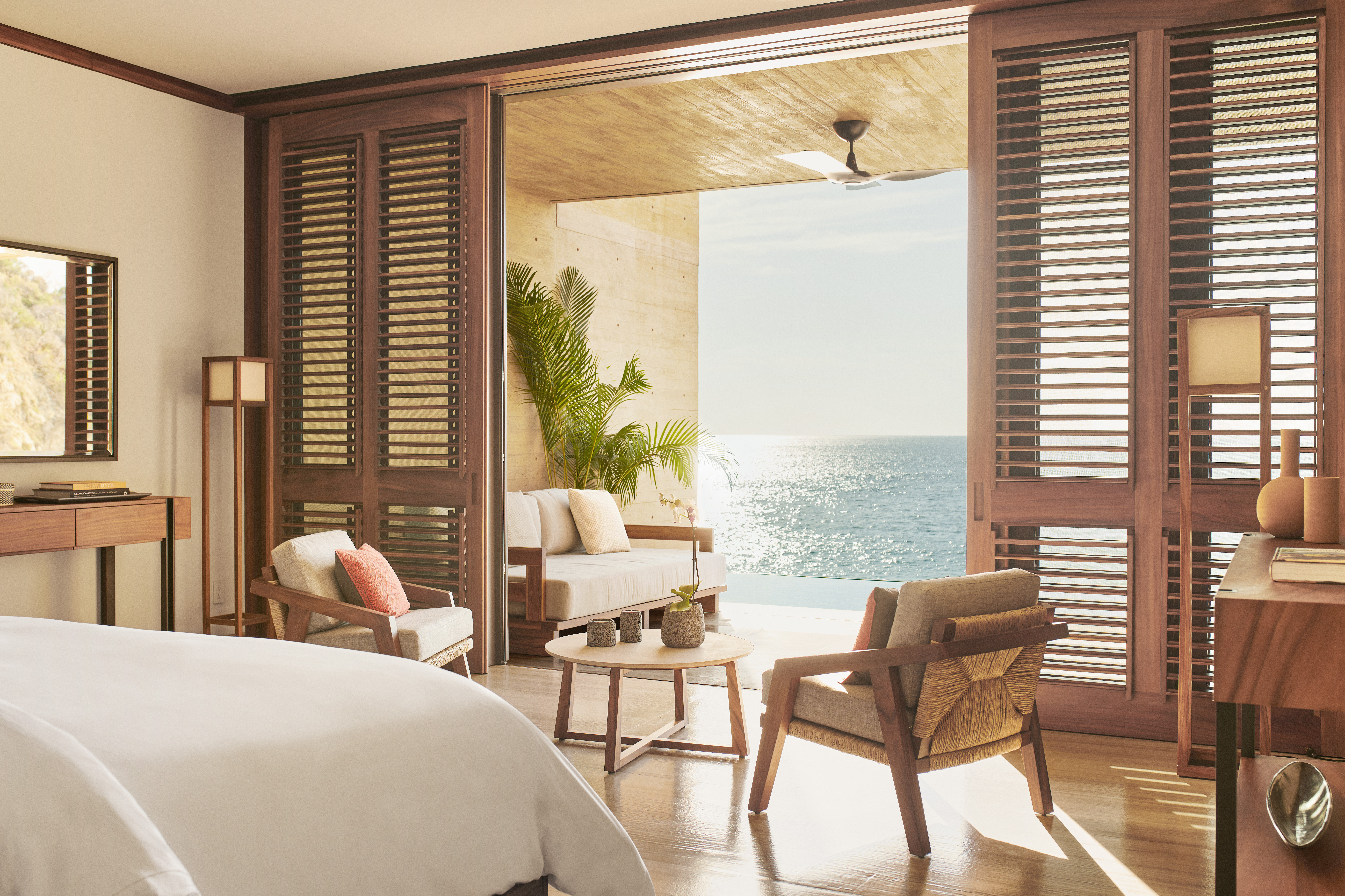 1 Bedroom, Suite, Beach Front, Private Infinity Pool