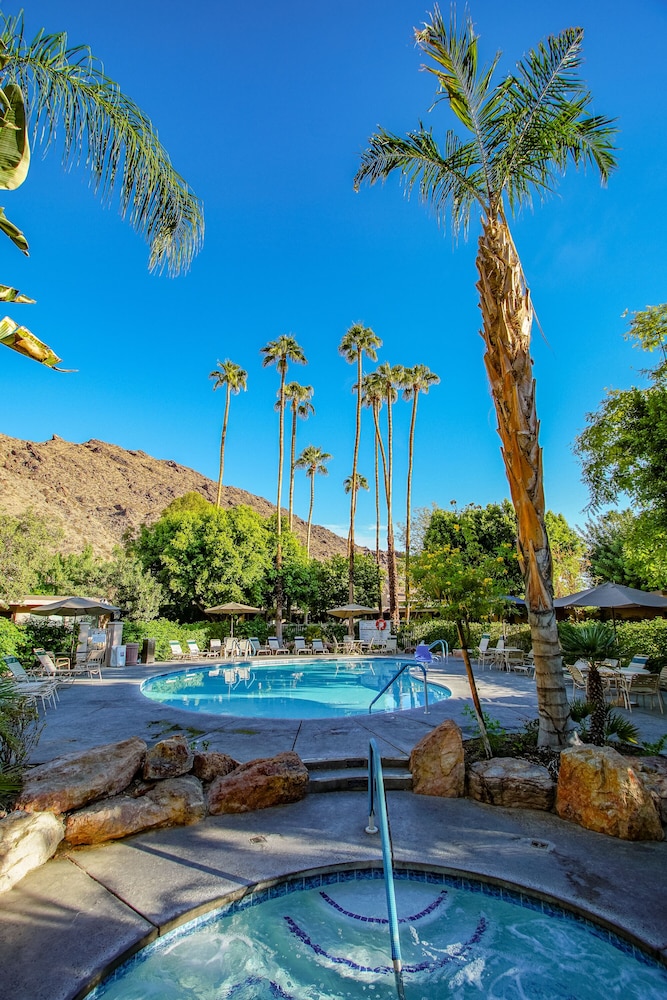 Getaways At Palm Springs Tennis Club 28/50