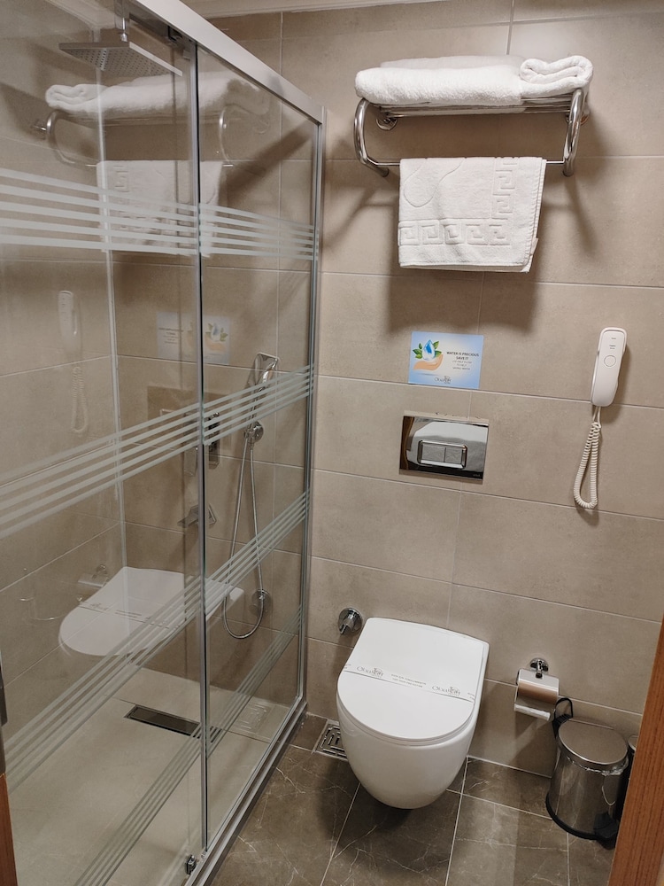 Obahan Hotel 35/39