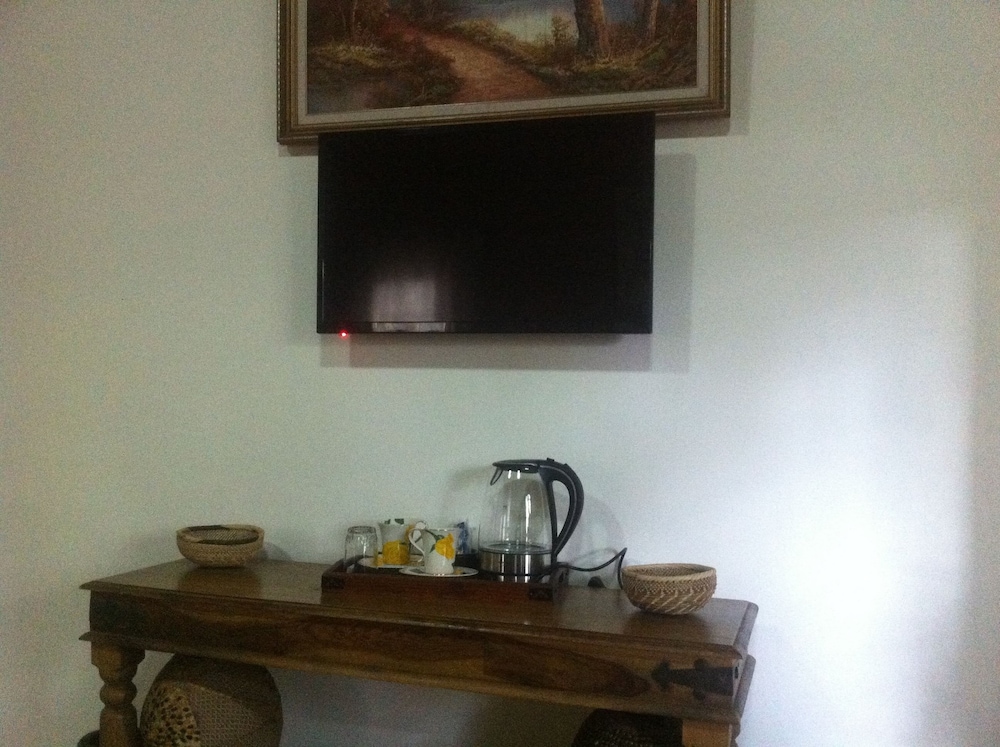 African Home 42/50