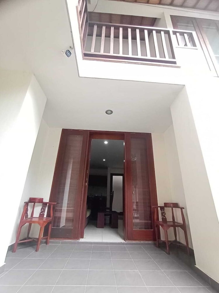 Sekuta Condo Suites 22/60