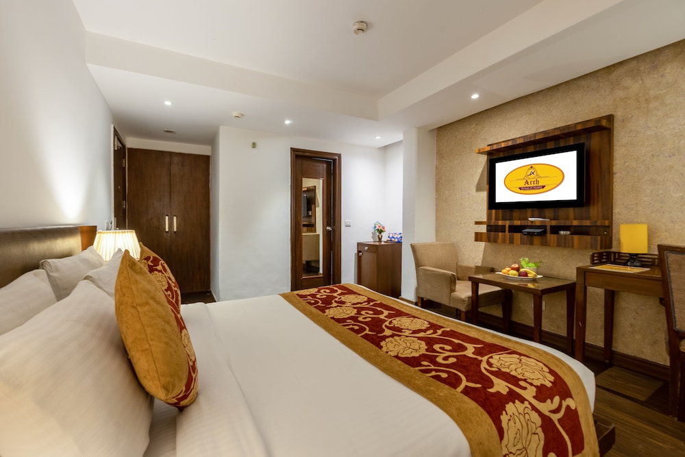 غرفة ديلوكس بسرير كينج، Hotel Arch Plaza 7/10