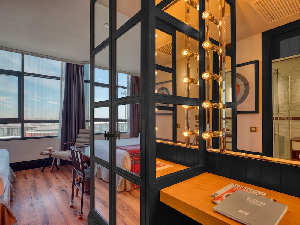 Only You Hotel Atocha 32/70