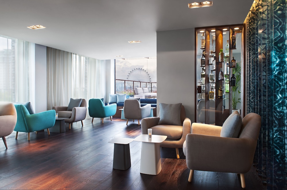 H10 London Waterloo Hotel 37/68