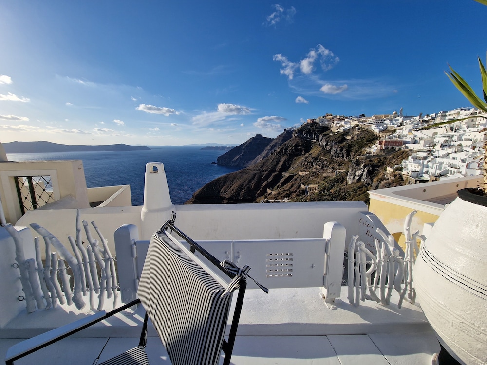 Trieris Villas And Suites 27/50