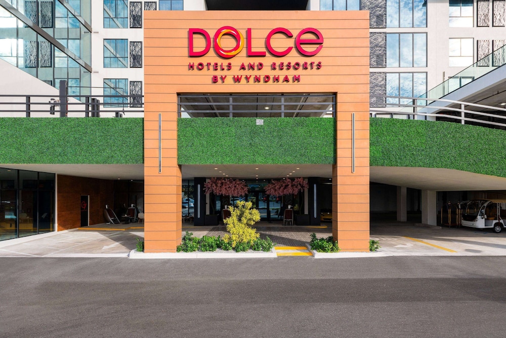 Dolce by Wyndham Hollywood 67/74