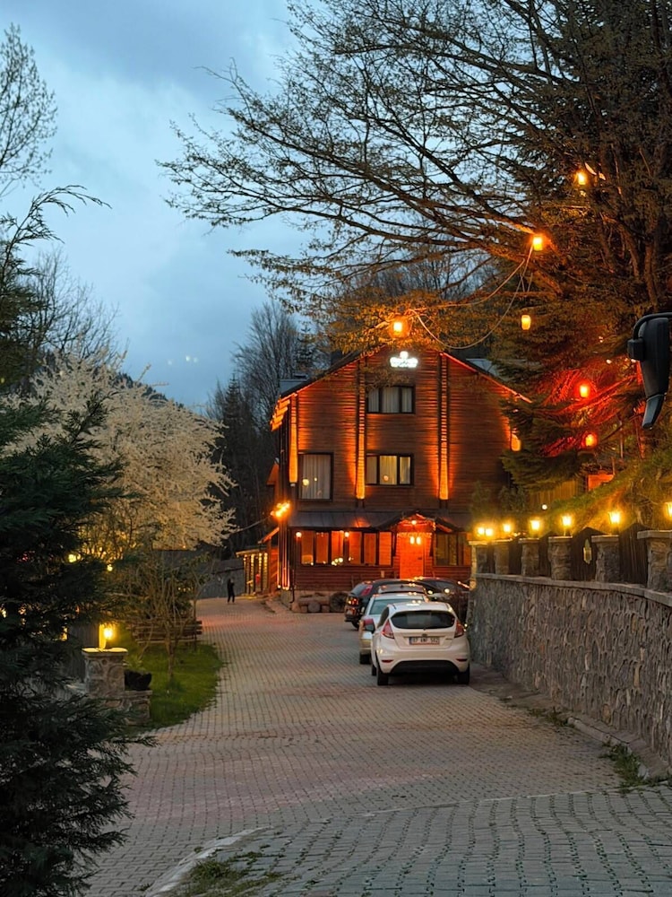 Abant Yayla Dagevi 29/36