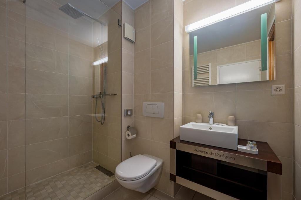 Deluxe, Double Bed, Valley View