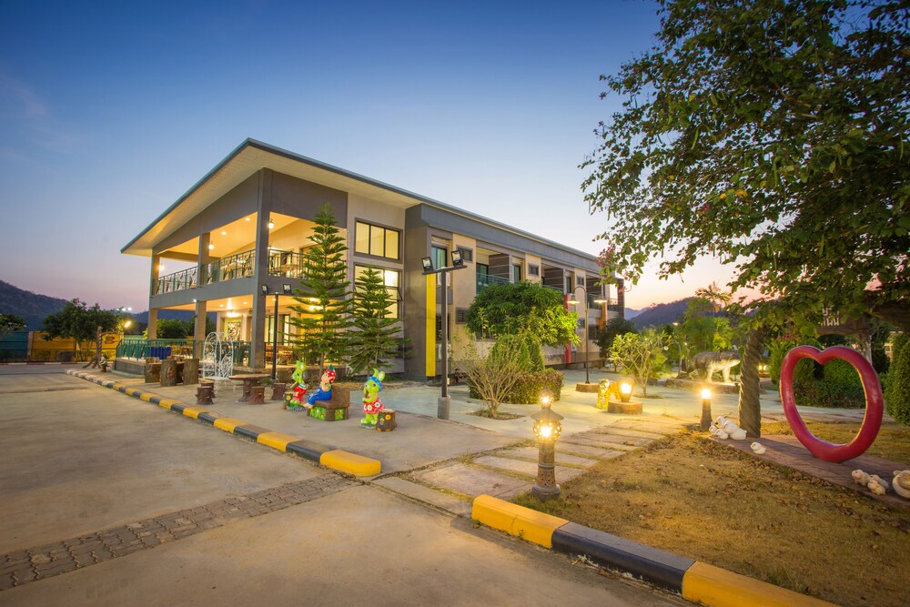Grandsiri Resort Khaoyai 64/72