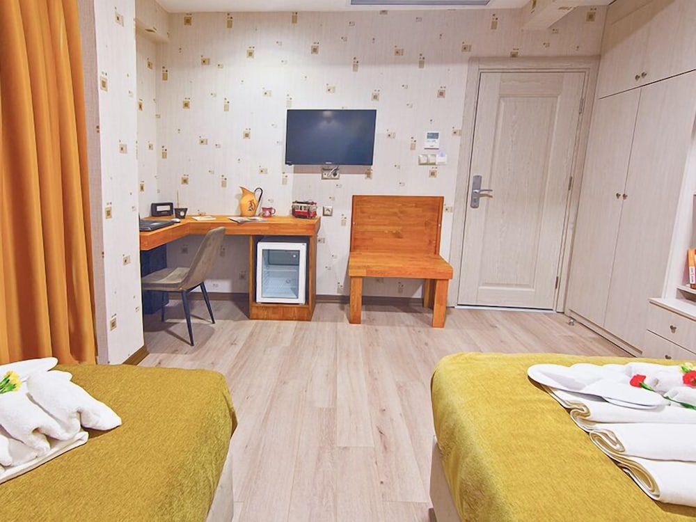 Kuzen Otel - Adults Only 35/50