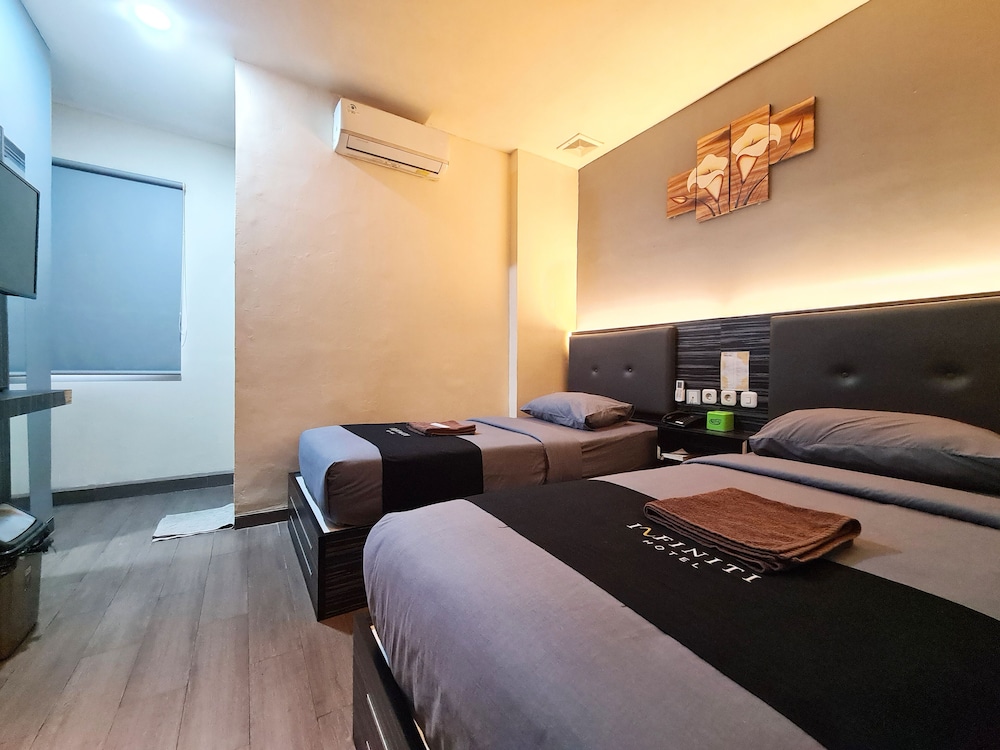 Infiniti Hotel 19/25