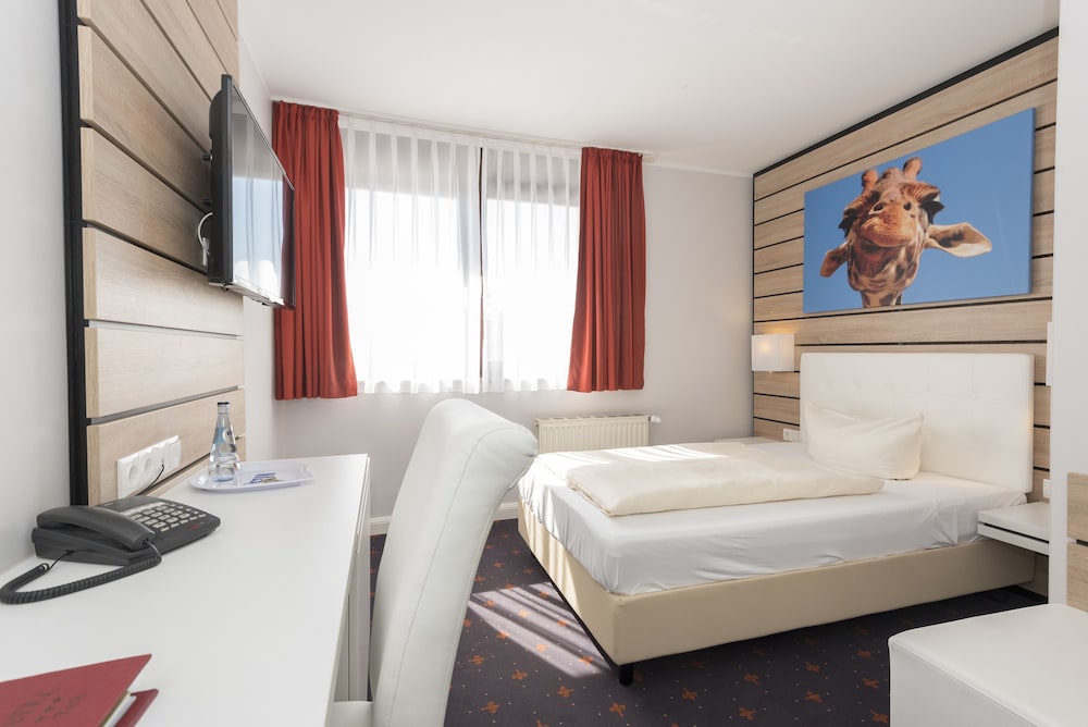 Hotel Tiek 16/50