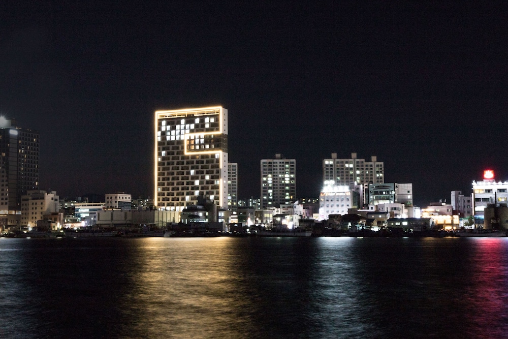 Sunrise Hotel Sokcho 52/56