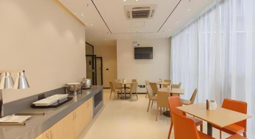 City Comfort Inn (Liuzhou YinTai Avenue Ma'anshan) 51/53